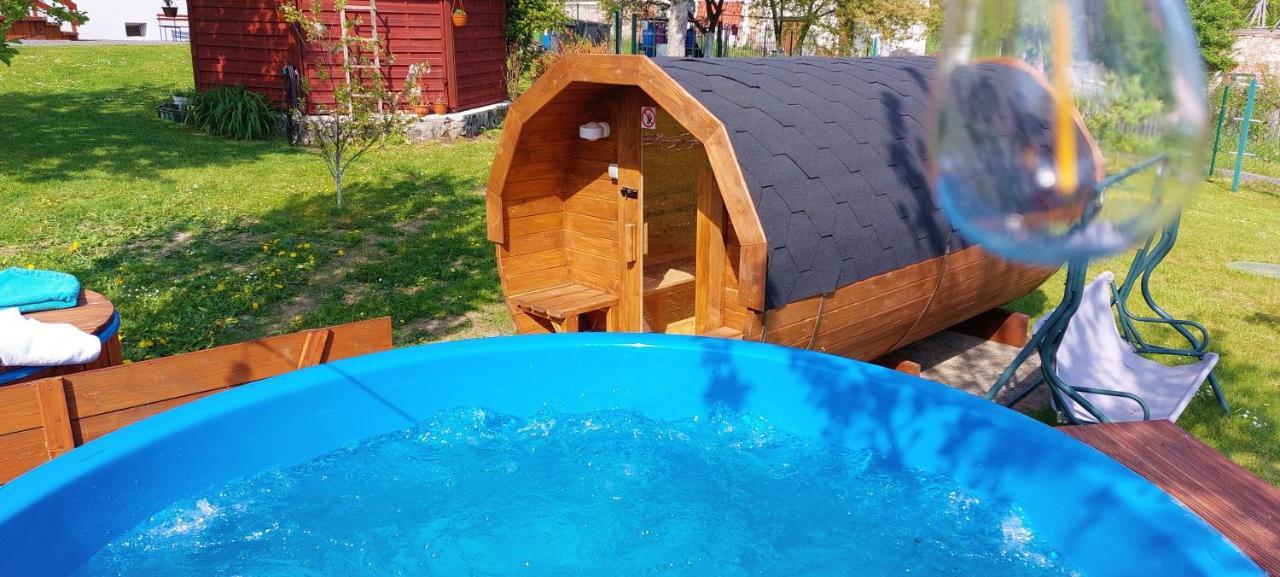 Maja Pokoje Z Widokiem Kameralna Agroturystyka Na Pogorzu Izerskim Z Sauna I Jacuzzi (Adults Only) Mirsk Exterior photo